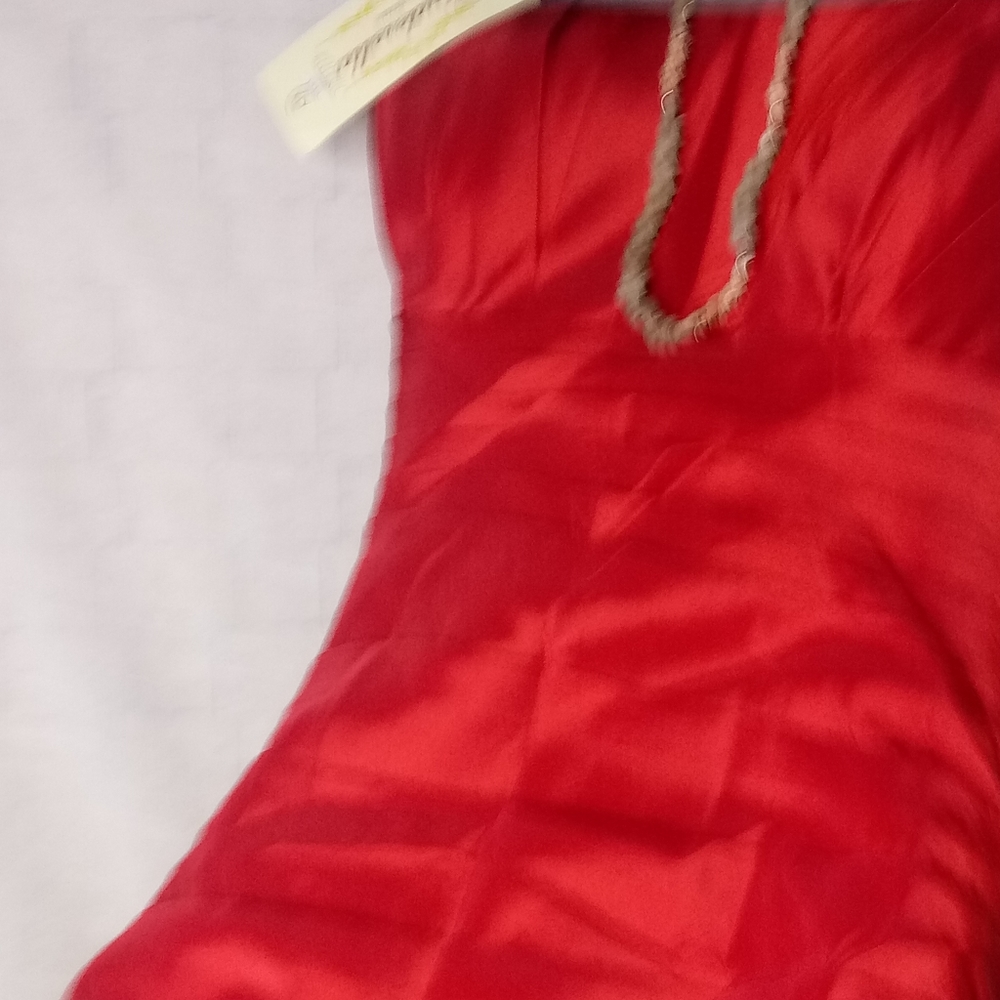 Dress - Picture 7 of 8